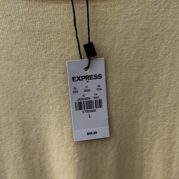 Express Sweater - Picture 4 of 4